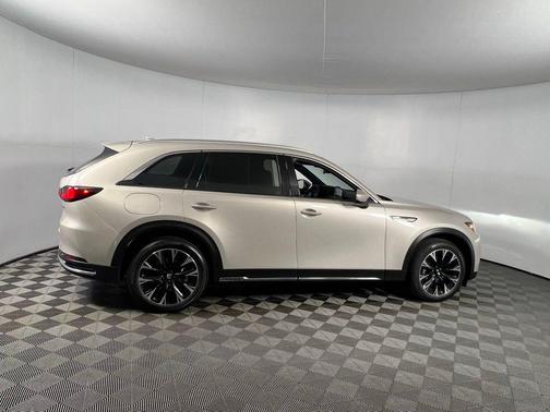 2025 Mazda CX-90 PHEV Premium Plus