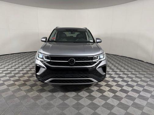 Silver Metallic 2023 Volkswagen Taos 1.5T SEL