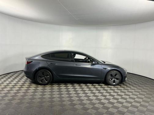 2022 Tesla Model 3 Standard Range
