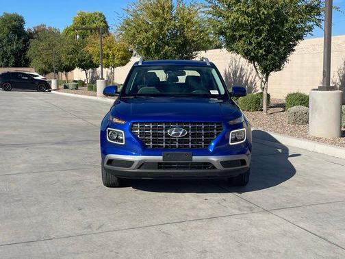 2024 Hyundai VENUE Limited