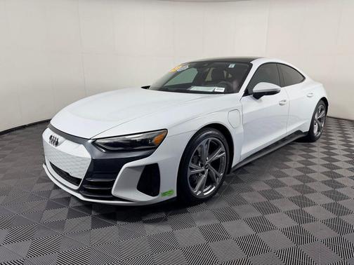 2023 Audi e-tron GT Premium Plus quattro