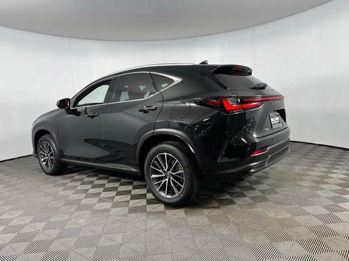 2022 Lexus NX 350h Premium