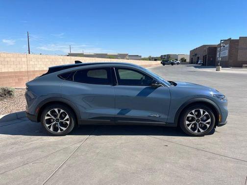 2024 Ford Mustang Mach-E Select