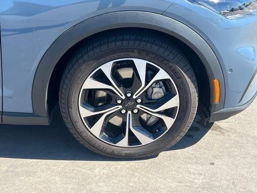 2024 Ford Mustang Mach-E Select