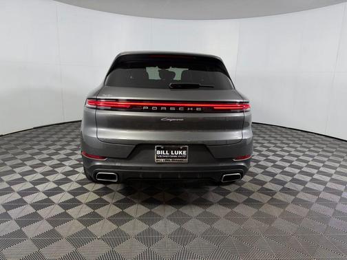 Quartzite Grey Metallic 2024 Porsche Cayenne Cayenne