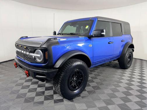 Velocity Blue Metallic 2022 Ford Bronco Wildtrak