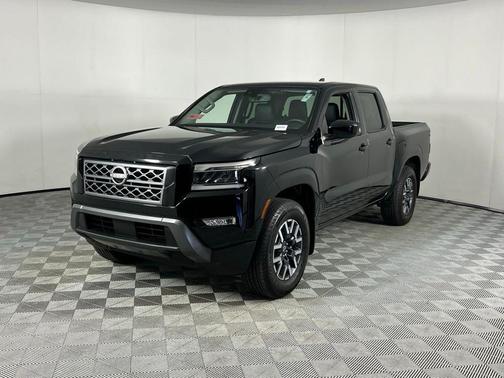 2024 Nissan Frontier SL