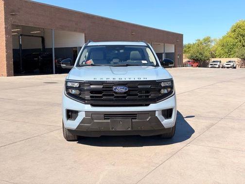 Dark Matter Gray Metallic 2025 Ford Expedition Max Active 4x4