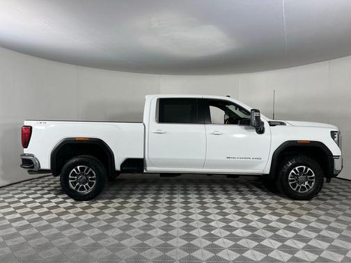 2024 GMC Sierra 2500 SLE