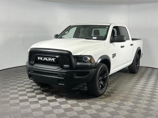 2024 RAM 1500 Classic Warlock Crew Cab 4x2 5'7' Box
