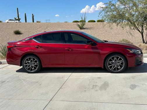 2023 Nissan Altima SR VC-Turbo FWD