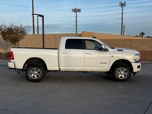 2024 RAM 2500 Laramie Crew Cab 4x4 6'4' Box