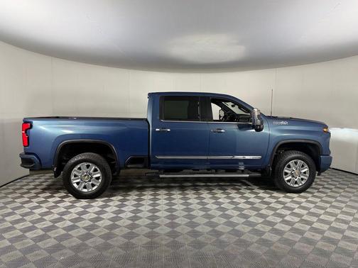 Lakeshore Blue Metallic 2024 Chevrolet Silverado 3500 High Country