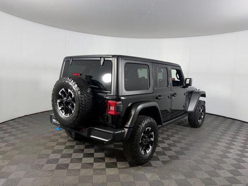 Black Clearcoat 2025 Jeep Wrangler 4xe Rubicon