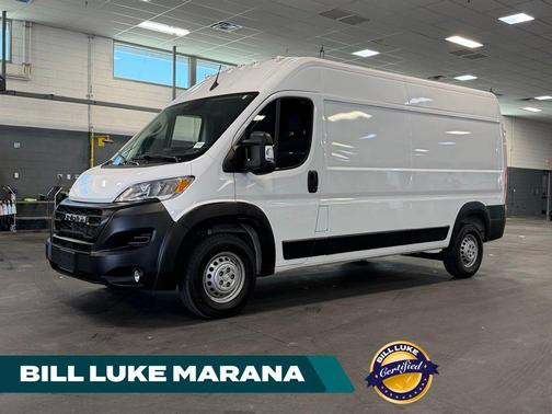 Bright White Clearcoat 2025 RAM ProMaster 2500 Tradesman