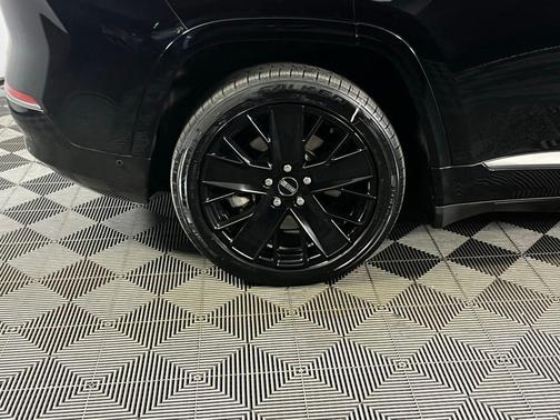 2024 Jeep Wagoneer S Launch Edition