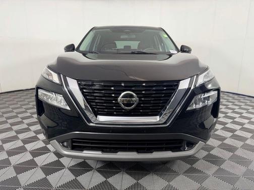 Super Black 2021 Nissan Rogue SV