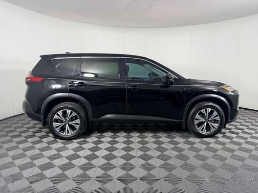 Super Black 2021 Nissan Rogue SV