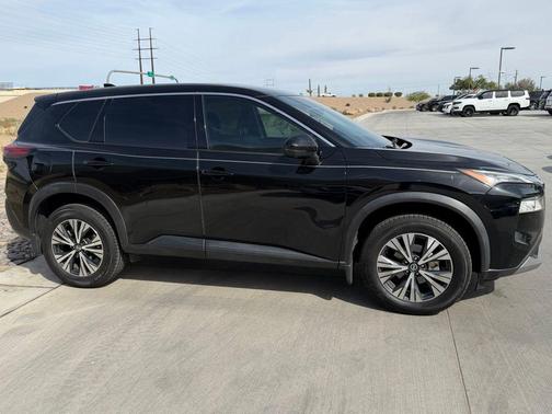 Super Black 2021 Nissan Rogue SV