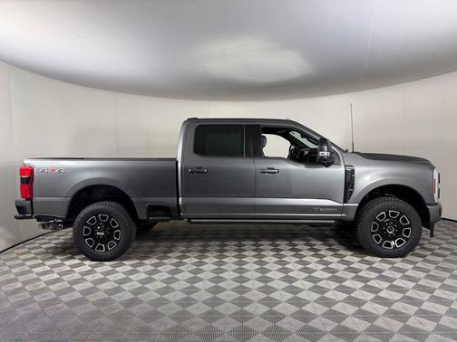 2025 Ford F-350 Platinum