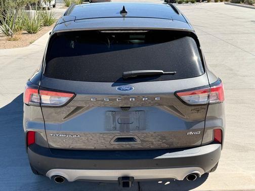 2022 Ford Escape Titanium