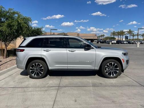 2023 Jeep Grand Cherokee Overland