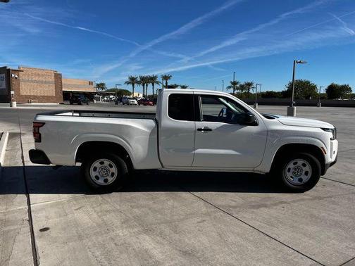2023 Nissan Frontier S