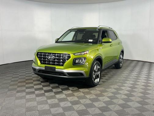 2022 Hyundai VENUE SEL