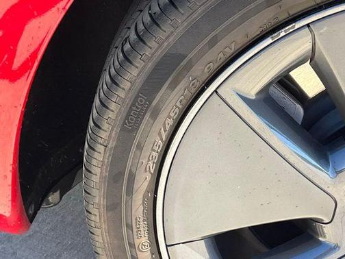 Red Multi-Coat 2023 Tesla Model 3 Standard Range