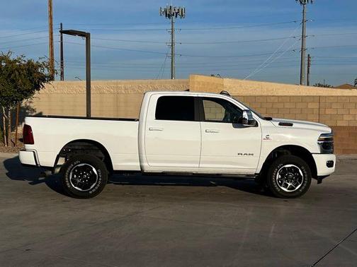 2025 RAM 2500 Laramie Crew Cab 4x4 6'4' Box