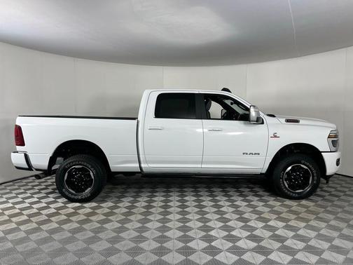 2025 RAM 2500 Laramie Crew Cab 4x4 6'4' Box