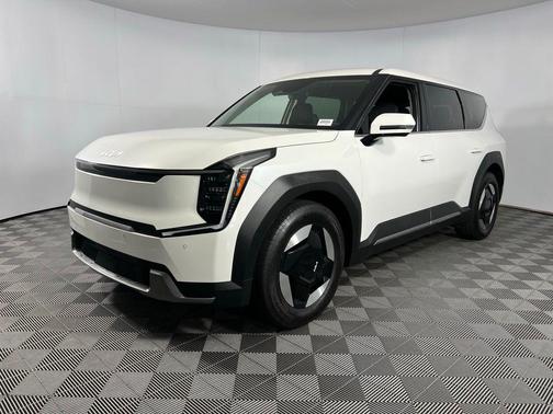 2024 Kia EV9 Light Long Range