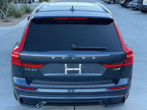 2025 Volvo XC60 Plug-In Hybrid Ultra, T8 AWD Electric/Gasoline, Dark