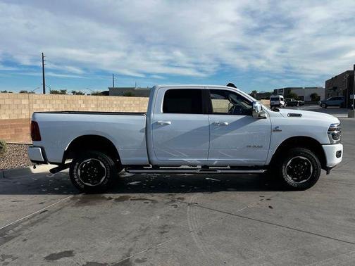 2025 RAM 2500 Laramie Crew Cab 4x4 6'4' Box