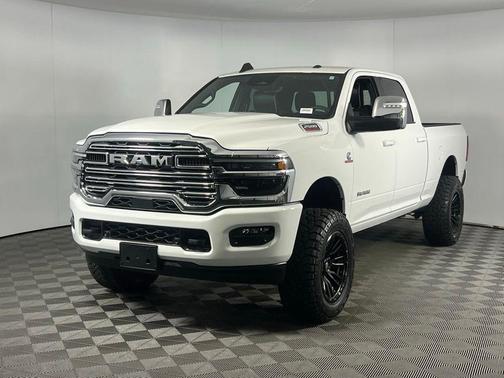 2025 RAM 2500 Laramie Crew Cab 4x4 6'4' Box