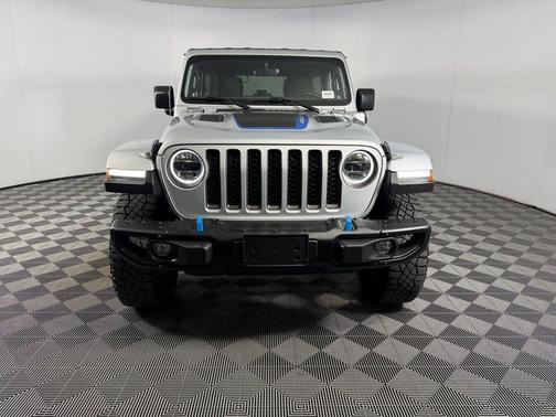 Silver Zynith Clearcoat 2023 Jeep Wrangler 4xe Rubicon
