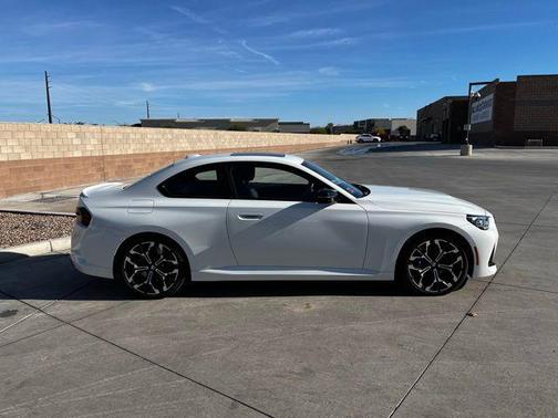 2025 BMW M240 i xDrive