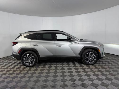 Shimmering Silver 2025 Hyundai TUCSON Plug-In Hybrid Limited