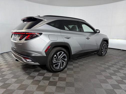 Shimmering Silver 2025 Hyundai TUCSON Plug-In Hybrid Limited