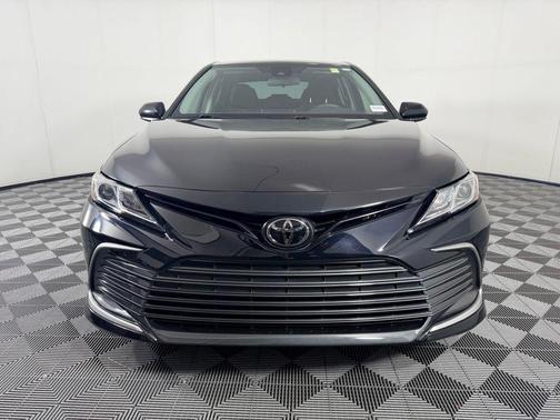 Midnight Black Metallic 2022 Toyota Camry LE