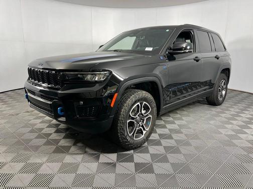2023 Jeep Grand Cherokee 4xe Trailhawk
