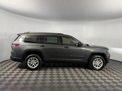 Baltic Gray Metallic Clearcoat 2023 Jeep Grand Cherokee L Laredo