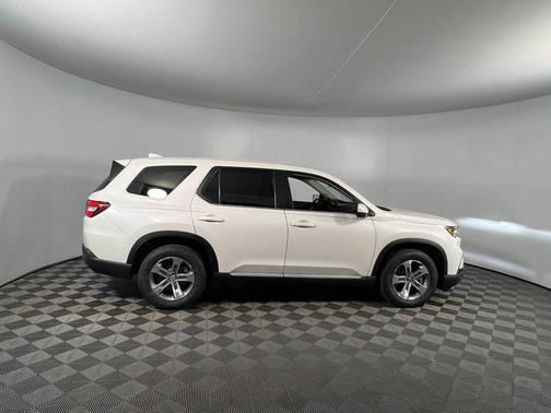 2024 Honda Pilot EX-L 7 Passenger