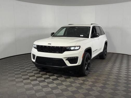 Bright White Clearcoat 2023 Jeep Grand Cherokee Limited