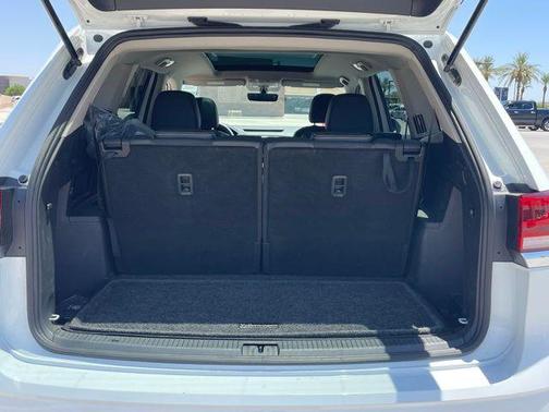 2022 Volkswagen Atlas 2.0T SE w/Technology