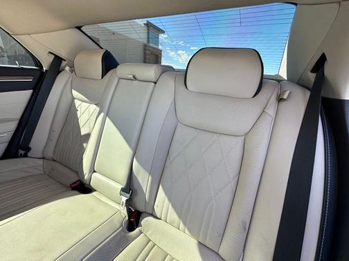 2018 Chrysler 300 C