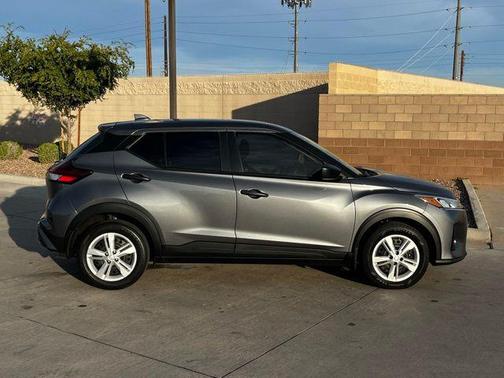 2023 Nissan Kicks S