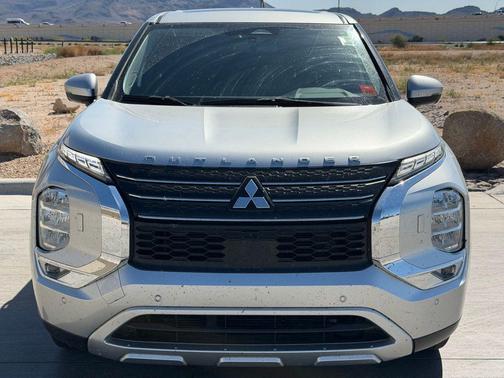 Alloy Silver Metallic 2024 Mitsubishi Outlander SE 2.5 S-AWC