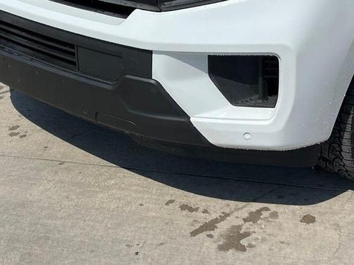 Oxford White 2025 Ford Expedition Active