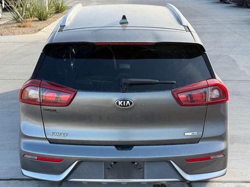 2017 Kia Niro LX